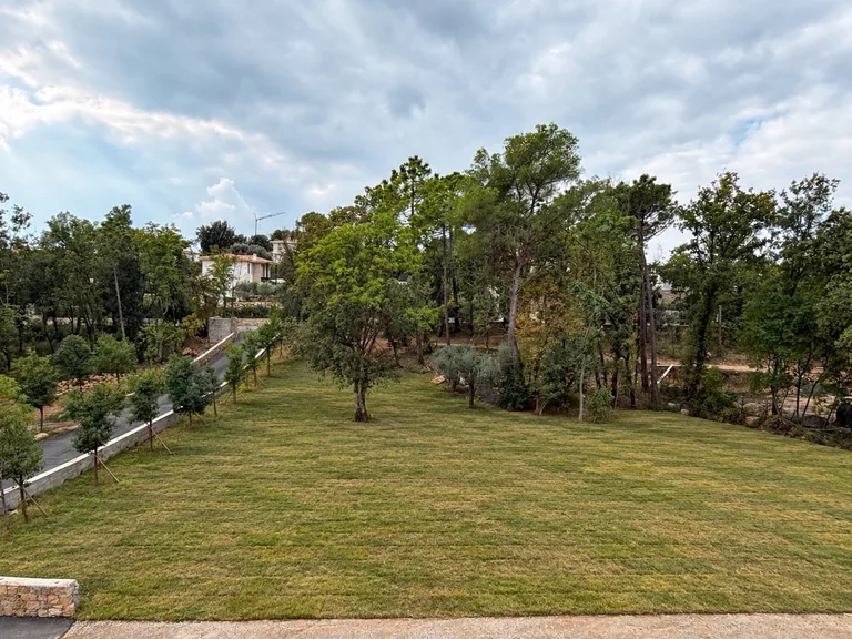 Building plot of 2,959 m² in Roquefort-les-Pins, photo 4